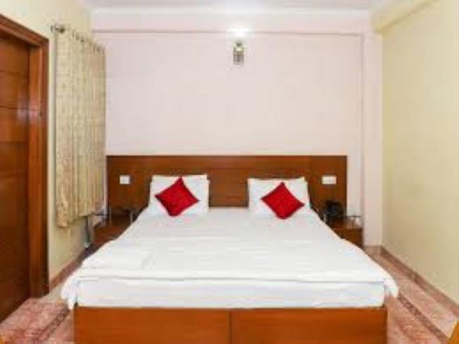 Indira International Inn New Delhi Ngoại thất bức ảnh