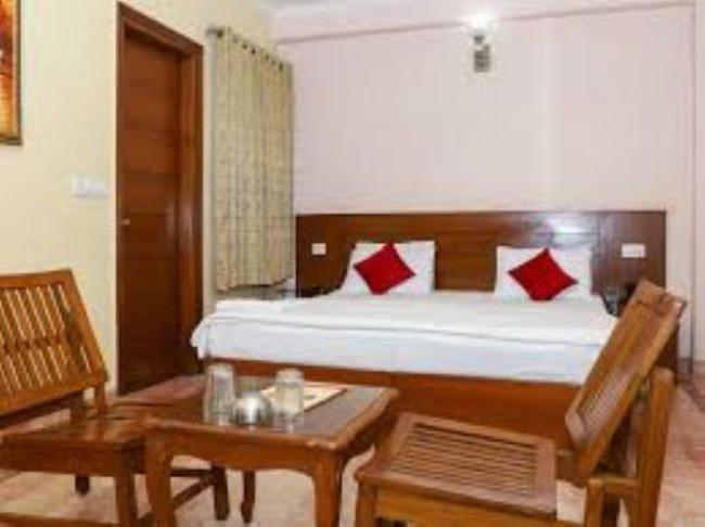 Indira International Inn New Delhi Ngoại thất bức ảnh