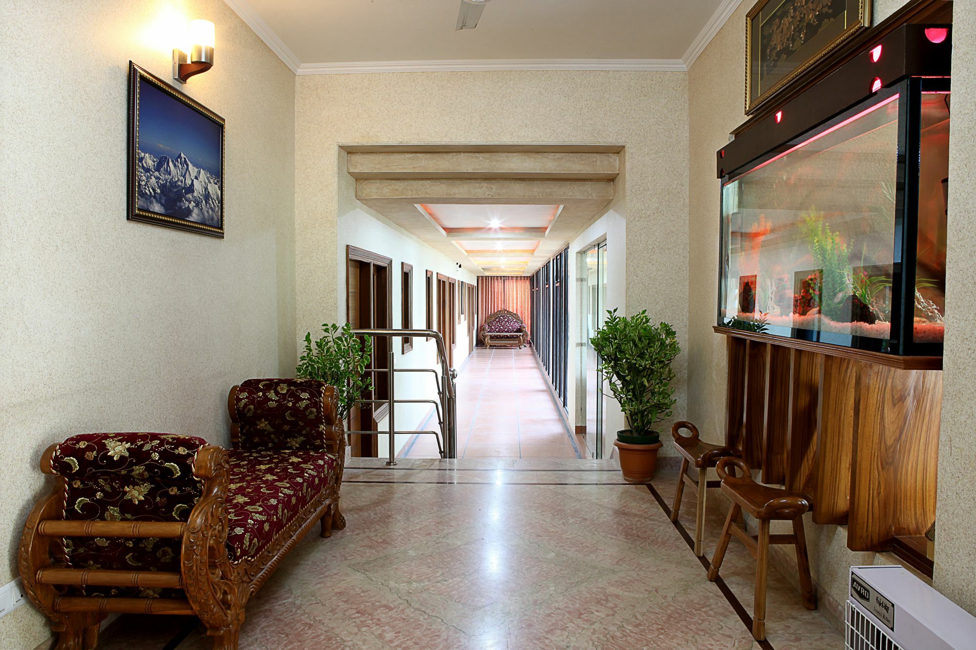 Indira International Inn New Delhi Ngoại thất bức ảnh